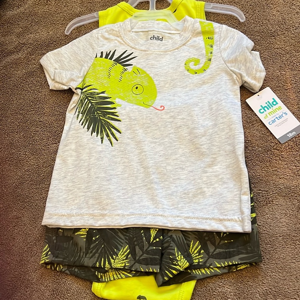 Child of mine by Carter’s 3-piece set